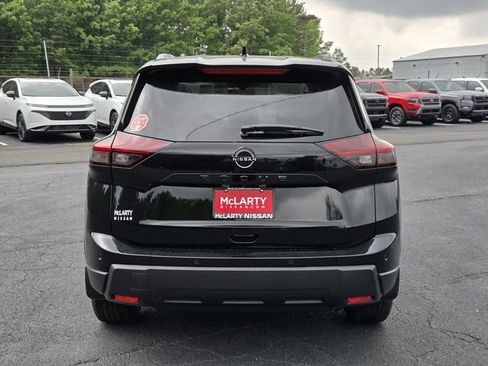 New 2026 Nissan Rogue SV FWD image 4