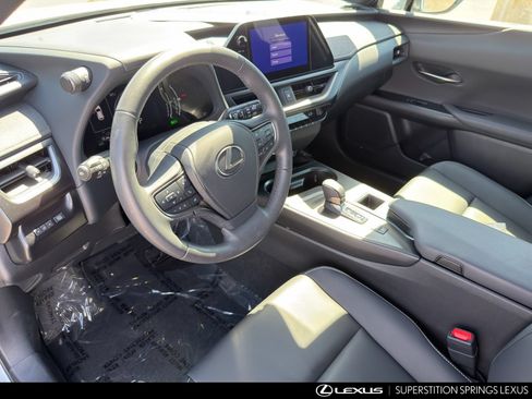 Used 2026 Lexus UX 300h FWD image 13