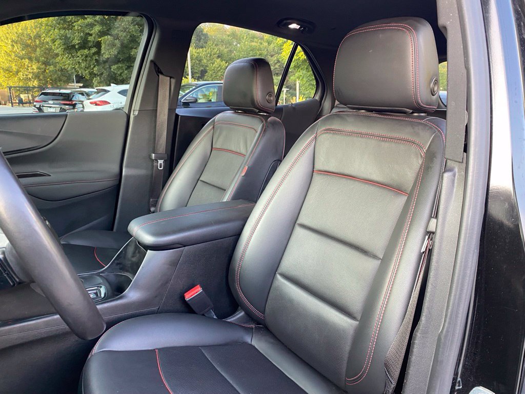 Used 2022 Chevrolet Equinox RS w/ RS Leather Package AWD/4WD image 14