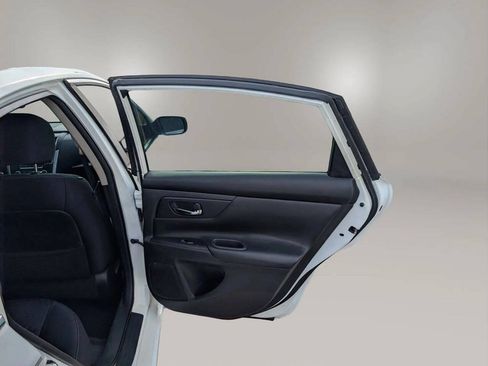 Used 2016 Nissan Altima 2.5 S FWD image 27
