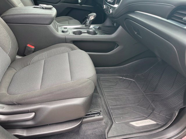 Used 2023 Chevrolet Traverse LT FWD image 33