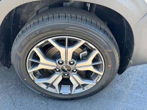 Used 2022 Kia Seltos EX AWD/4WD image 7