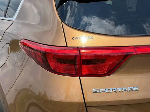 Used 2017 Kia Sportage EX w/ EX Technology Package AWD/4WD image 11