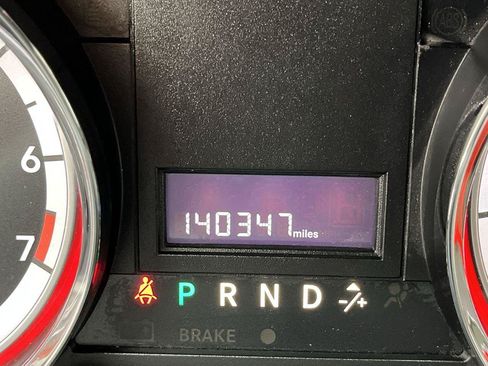 Used 2016 Dodge Grand Caravan SXT w/ UConnect Hands-Free Group FWD image 15