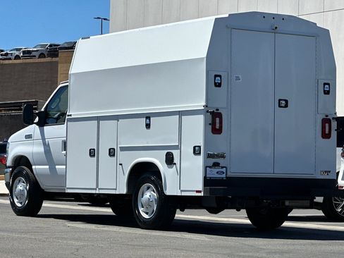 New 2026 Ford E-350 and Econoline 350 Super Duty w/ Power Equipment Group RWD image 5