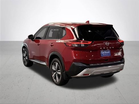 Used 2022 Nissan Rogue Platinum w/ Head-Up Display Package image 14