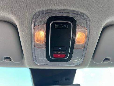 Used 2025 Hyundai Kona SEL FWD image 24