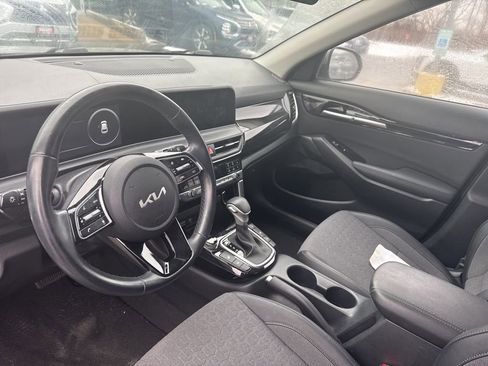 Used 2024 Kia Seltos X-Line image 8