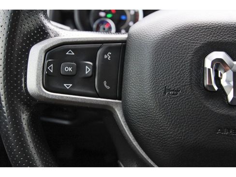Used 2024 RAM 2500 Tradesman w/ Chrome Appearance Group AWD/4WD image 18