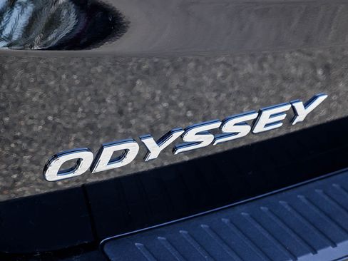 Used 2025 Honda Odyssey Sport-L image 9