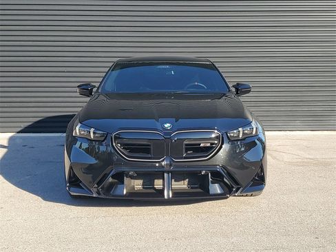 Used 2025 BMW M5 Base w/ Executive Package image 10