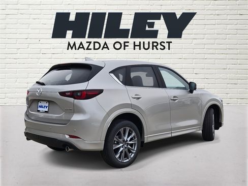 New 2025 MAZDA CX-5 AWD 2.5 S w/ Premium Plus Pkg image 3