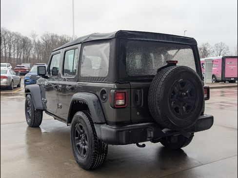 Used 2019 Jeep Wrangler Unlimited Sport image 8