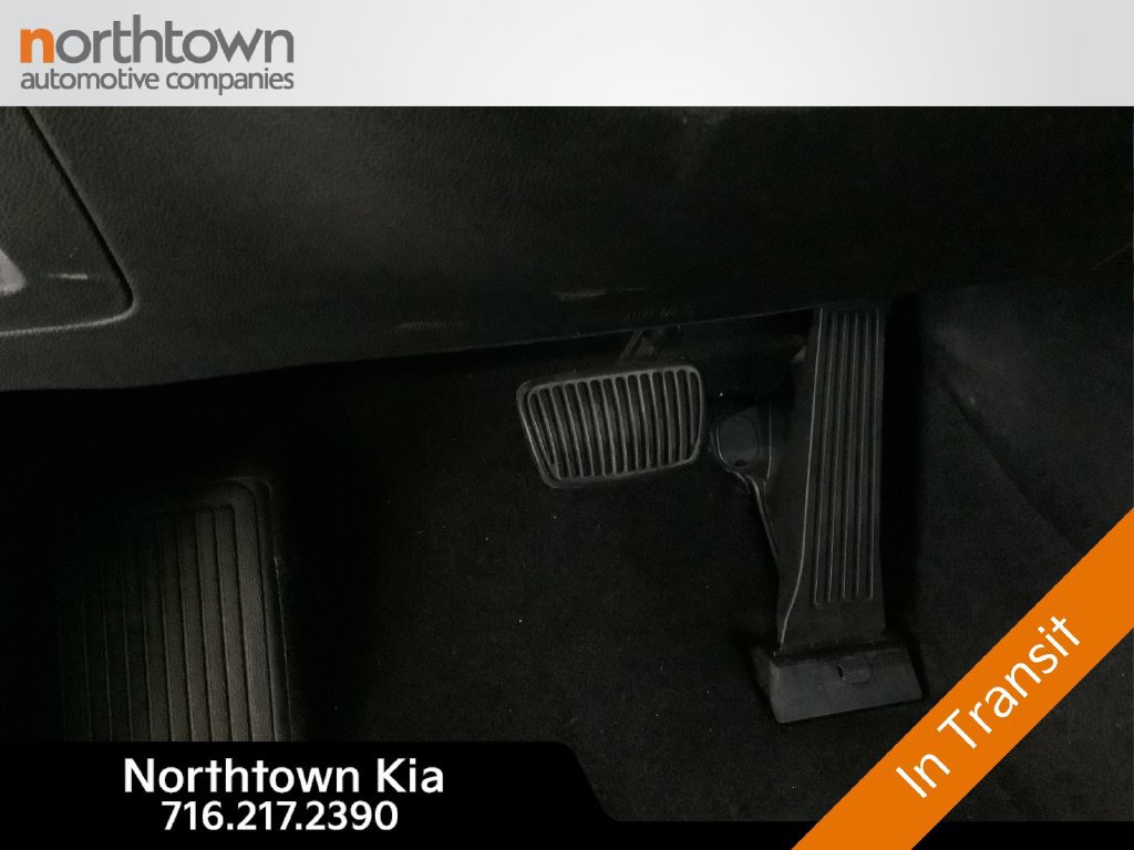 Certified 2025 Kia Sorento EX w/ EX Panoramic Sunroof Package AWD/4WD image 29