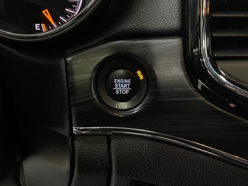 Used 2020 Jeep Grand Cherokee Limited w/ Premium Lighting Group image 21