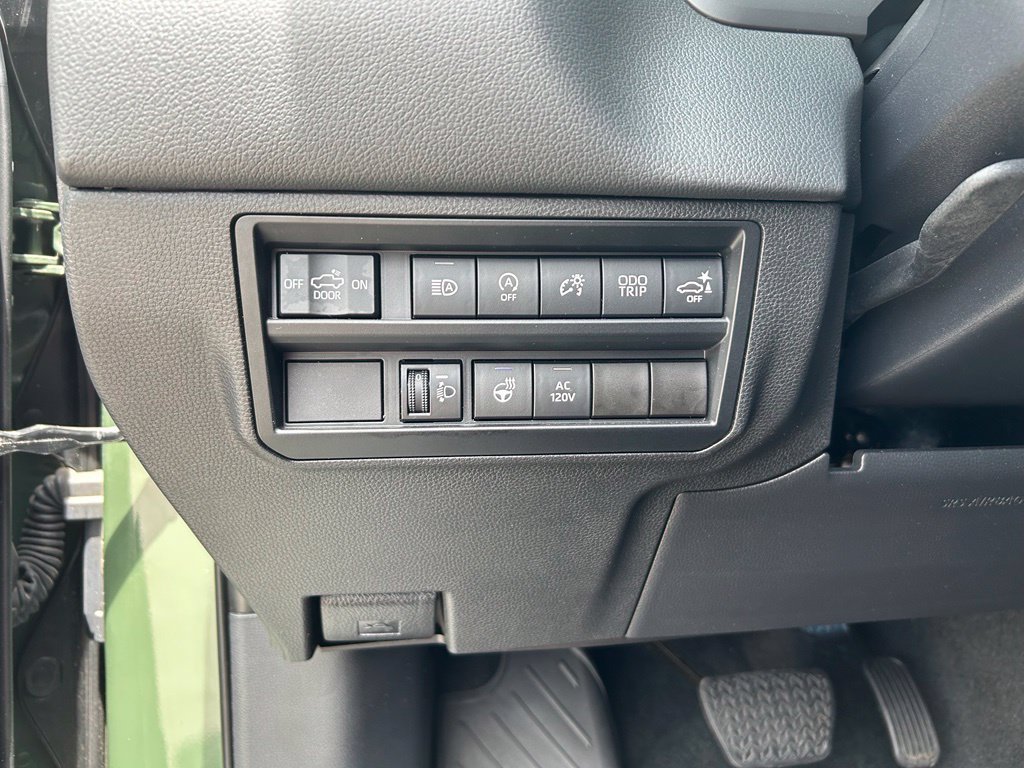 Used 2023 Toyota Tundra Limited w/ Power Package AWD/4WD image 19