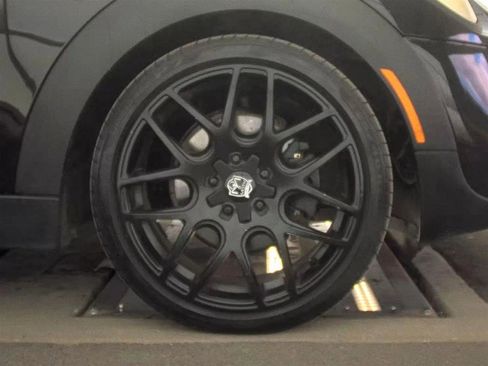 Used 2017 MINI Cooper S image 10