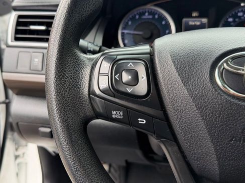 Used 2017 Toyota Camry LE image 22