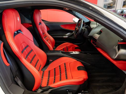 Used 2021 Ferrari SF90 Stradale AWD/4WD image 18