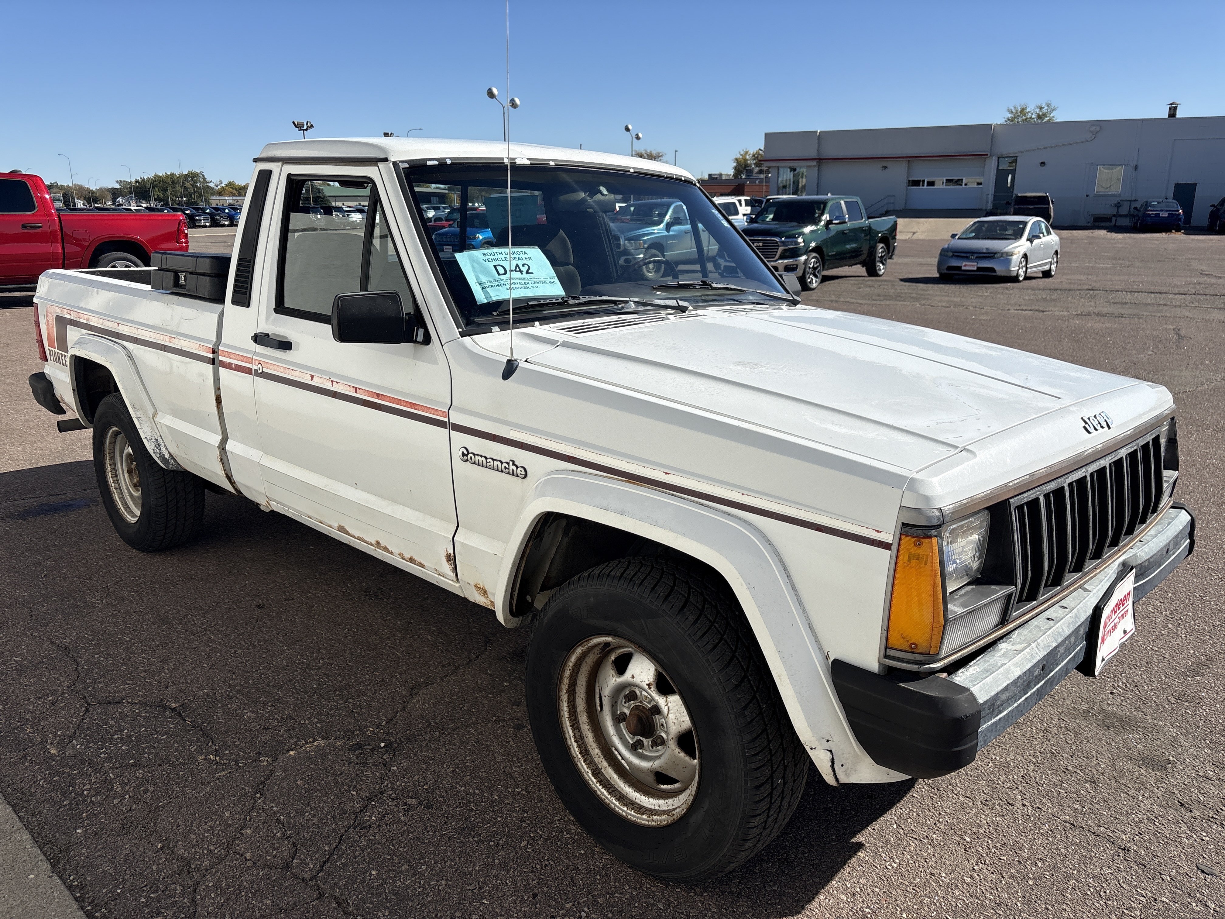 Used 1990 Jeep Comanche Pioneer RWD image 4