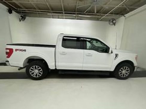 Used 2022 Ford F150 Lariat w/ FX4 Off-Road Package AWD/4WD image 9