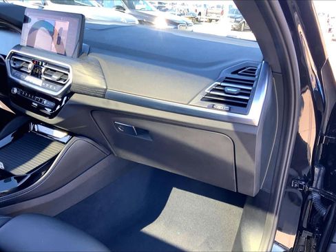 Used 2023 BMW X4 xDrive30i image 18