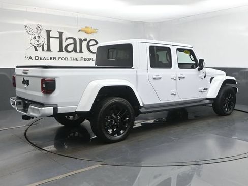 Used 2023 Jeep Gladiator Overland AWD/4WD image 48