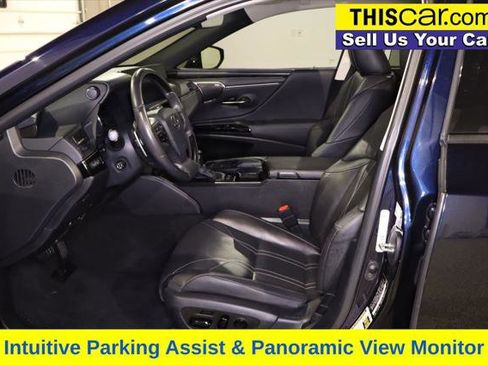 Used 2022 Lexus ES 300h Ultra Luxury w/ Accessory Package 2 FWD image 28