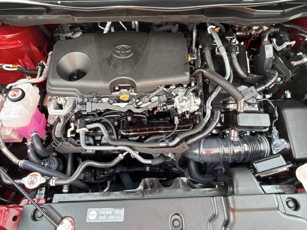 Certified 2025 Toyota Sienna XLE FWD image 18