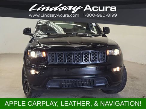 Used 2020 Jeep Grand Cherokee Altitude AWD/4WD image 2