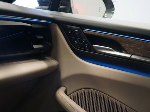 New 2026 Porsche Macan 4 Electric image 22