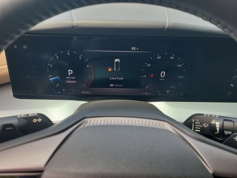 Certified 2025 Nissan Murano Platinum AWD/4WD image 21