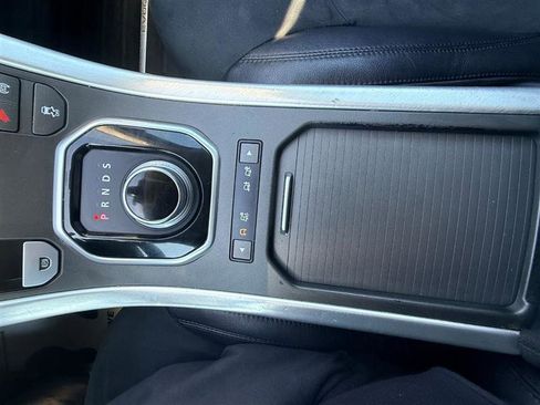 Used 2015 Land Rover Range Rover Evoque Pure image 30