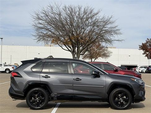 Certified 2019 Toyota RAV4 XSE image 3