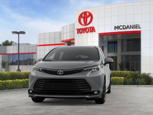 New 2026 Toyota Sienna XLE Woodland Edition AWD/4WD image 21