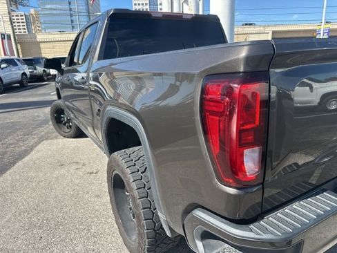 Used 2020 GMC Sierra 1500 Elevation w/ Elevation Value Package image 2