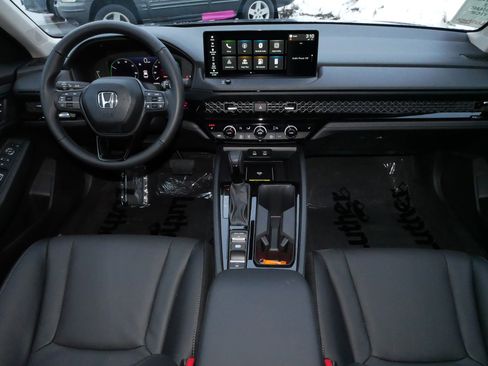 Certified 2025 Honda Accord EX-L image 10