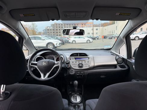 Used 2011 Honda Fit Sport image 17
