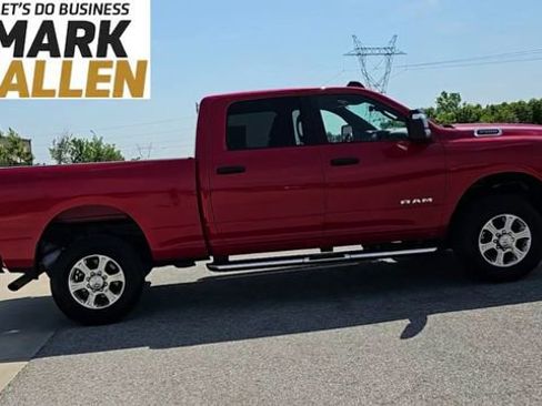 Used 2024 RAM 2500 Big Horn w/ Bed Utility Group AWD/4WD image 9