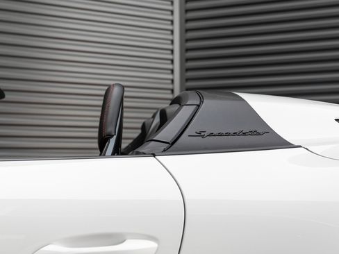 Certified 2019 Porsche 911 Speedster RWD image 31