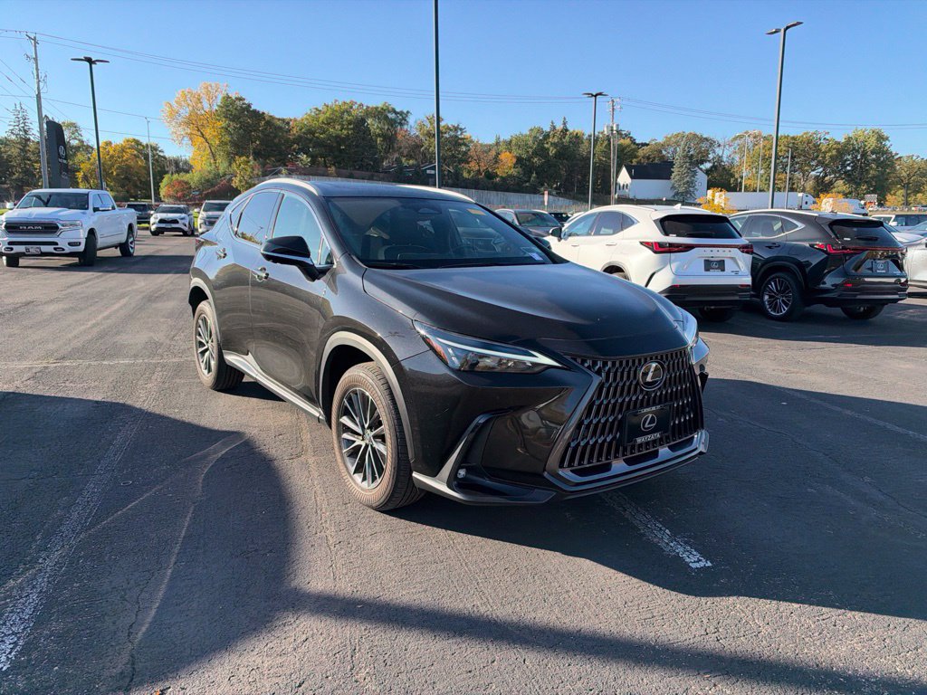 Used 2024 Lexus NX 350 AWD w/ Vision Package image 17