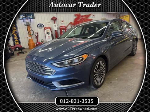 Used 2018 Ford Fusion SE w/ Fusion SE Technology Package FWD image 1