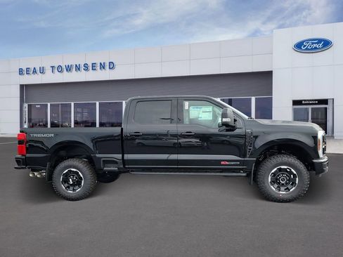 New 2026 Ford F250 Lariat w/ Tremor Off-Road Package image 3