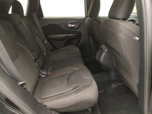 Used 2016 Jeep Cherokee Latitude image 19