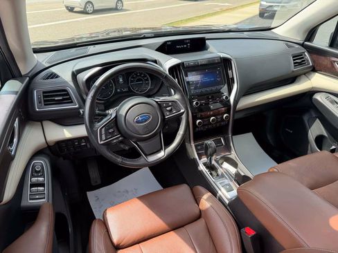 Used 2019 Subaru Ascent Touring w/ Popular Package #3 AWD/4WD image 12