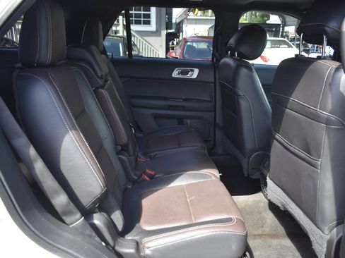 Used 2015 Ford Explorer Sport w/ Equipment Group 401A AWD/4WD image 13