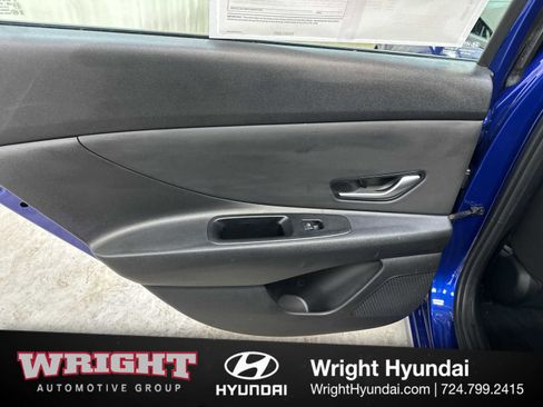 Certified 2023 Hyundai Elantra SEL w/ Convenience Package image 12