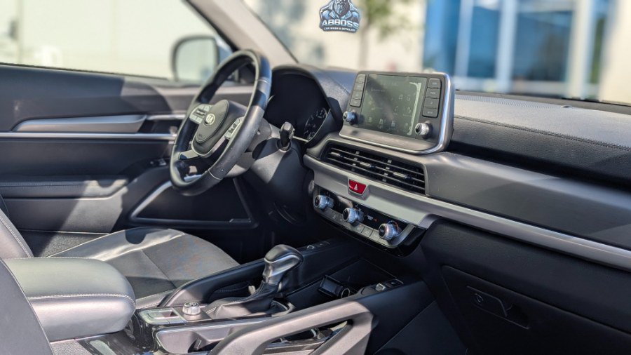 Used 2021 Kia Telluride S FWD image 23