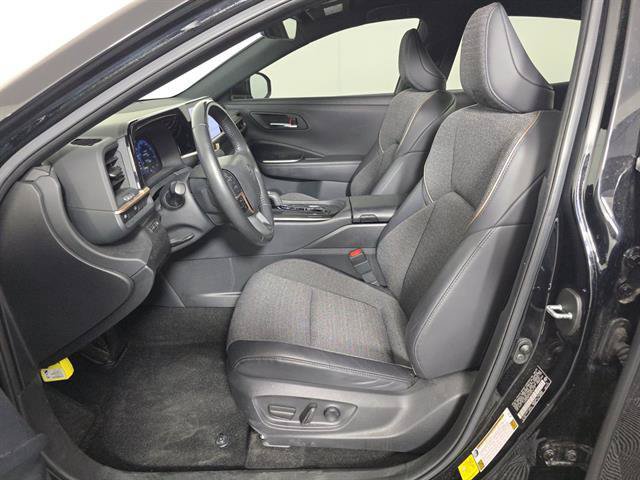 Certified 2023 Toyota Crown w/ Carpet Mat Package (TMS) AWD/4WD image 33