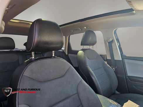 Used 2022 Volkswagen Taos SE FWD image 14